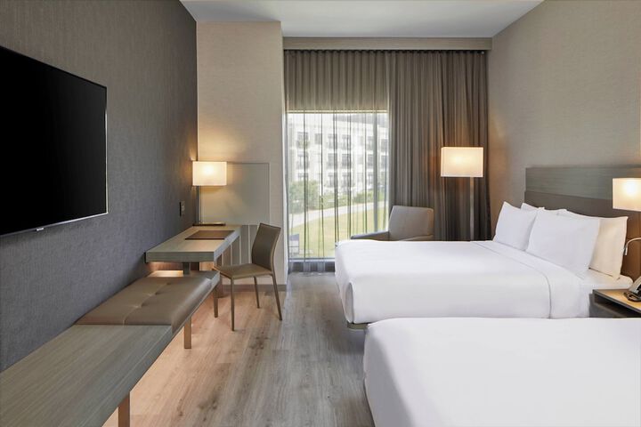 Room 21 of 48