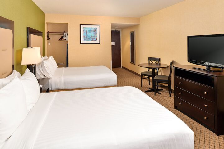 Room 52 of 86