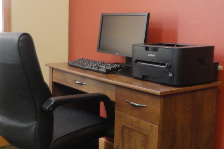 Business Center 37 of 37