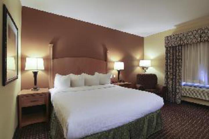 Room 10 of 13