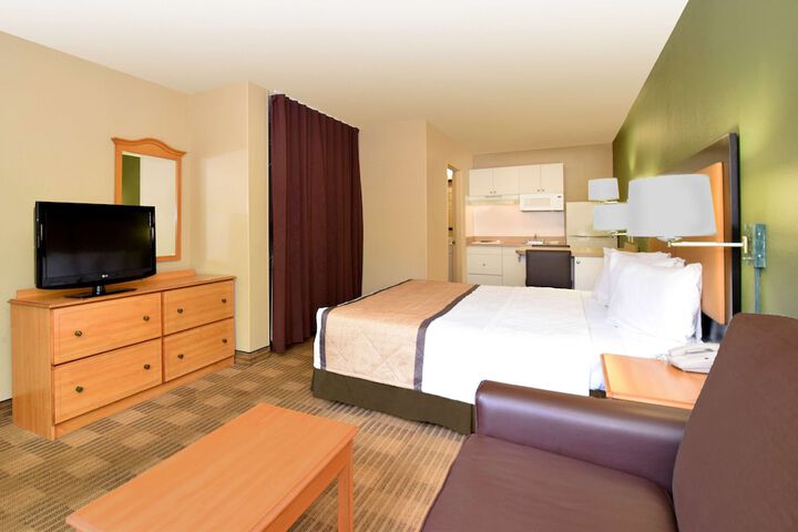 Room 14 of 29