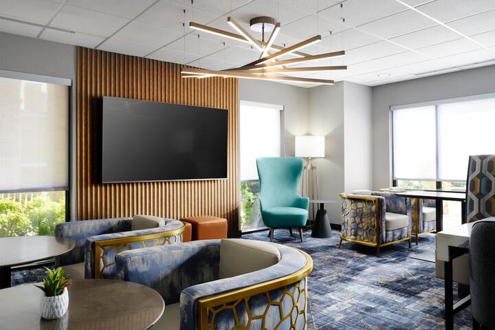 Hampton Inn & Suites Dallas-DFW ARPT W-SH 183 Hurst