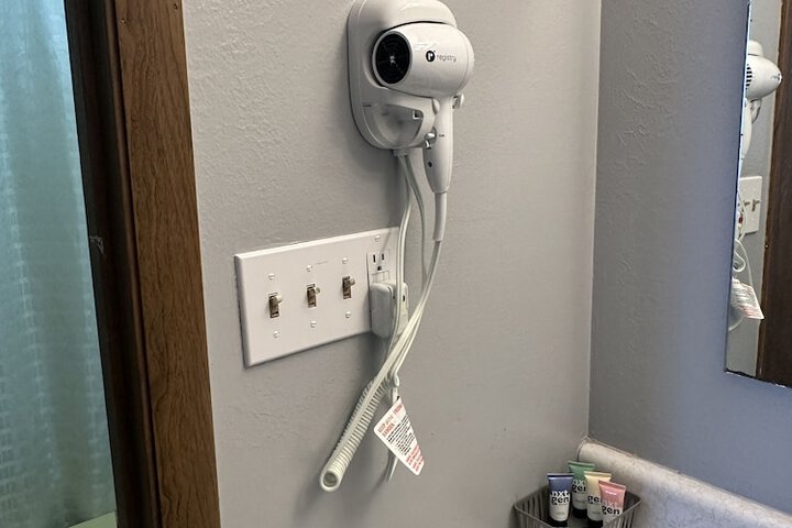 Room 14 of 26