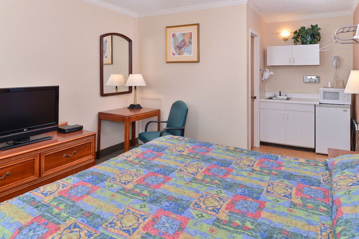 Room 9 of 21