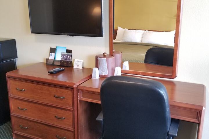 Room 17 of 17