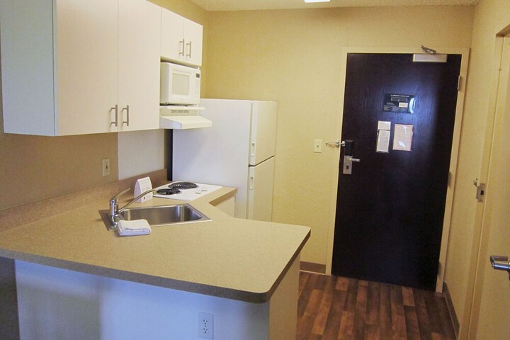 Studio 6 Suites Seattle Kent WA