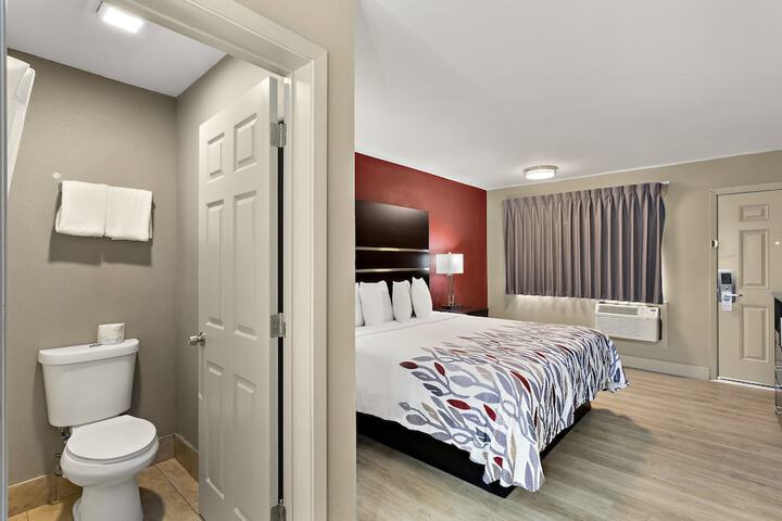 Room 20 of 36