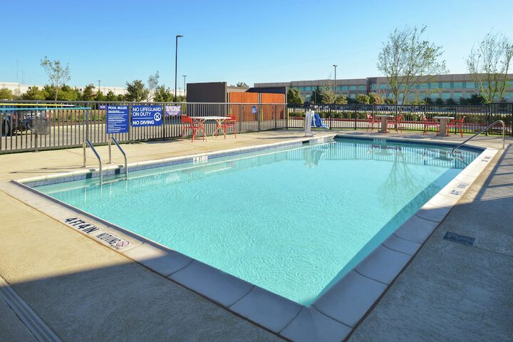 Pool 4 of 47