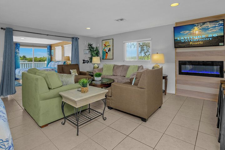 Latitude 26 Waterfront Boutique Resort - Bonita Springs