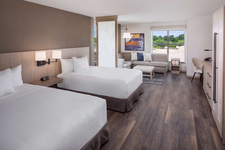 Hyatt Place Mount Pleasant Towne Centre