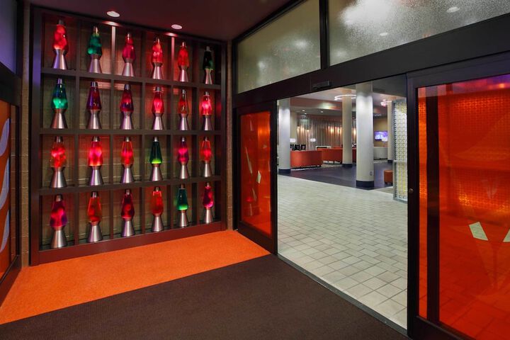 Hotel Interior 26 of 131