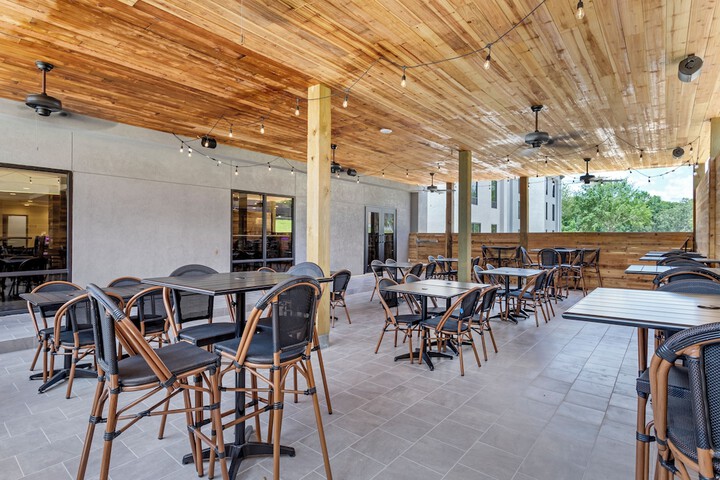 Terrace/Patio 71 of 76