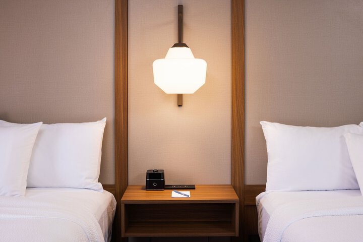 Room 25 of 36