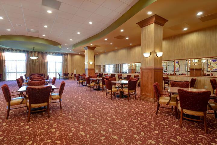 Dining 54 of 62