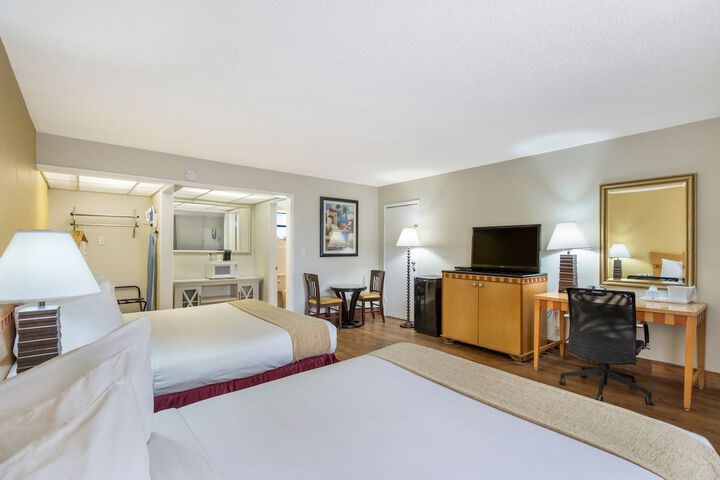 Room 35 of 47