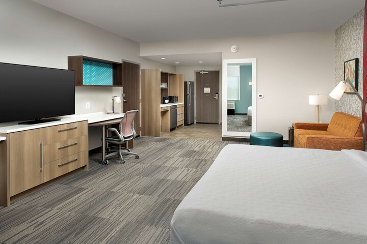 Room 25 of 41