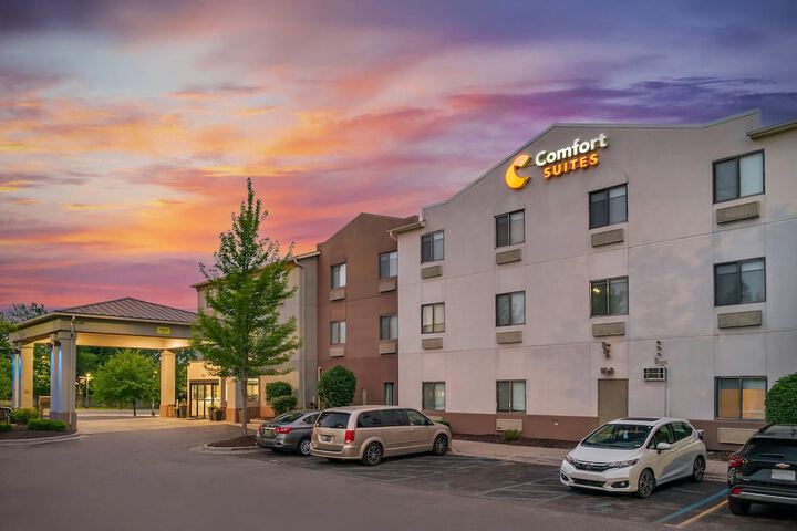 Comfort Suites Auburn Hills-Detroit