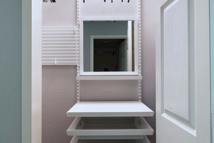 Room 15 of 30