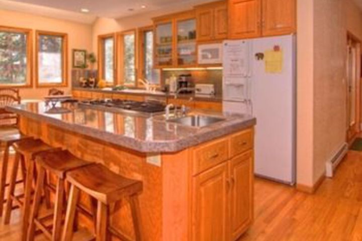 Luxurious Incline Village Spot 5 Br Home by RedAwning