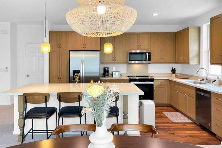 Kalo Homes - Coastal island haven