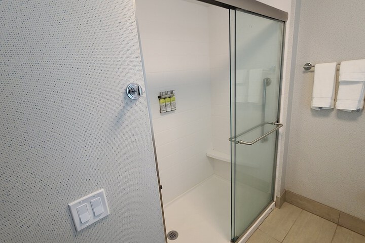 Room 20 of 53