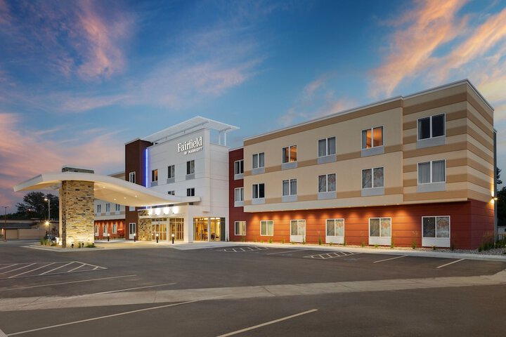 Hotel 2 of 35