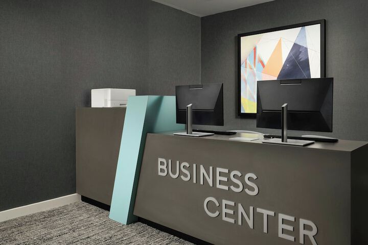 Aloft by Marriott Seattle Redmond
