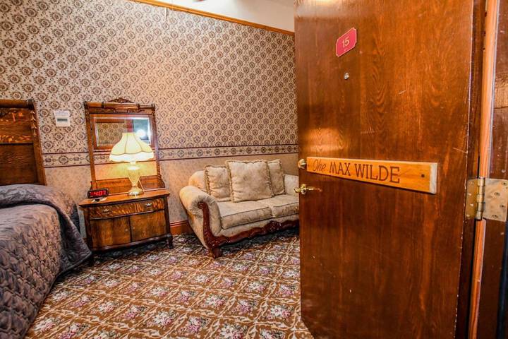 Irma Hotel