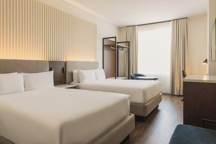 Room 40 of 67