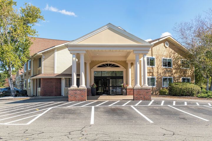 Best Western The Inn at Sharon / Foxboro