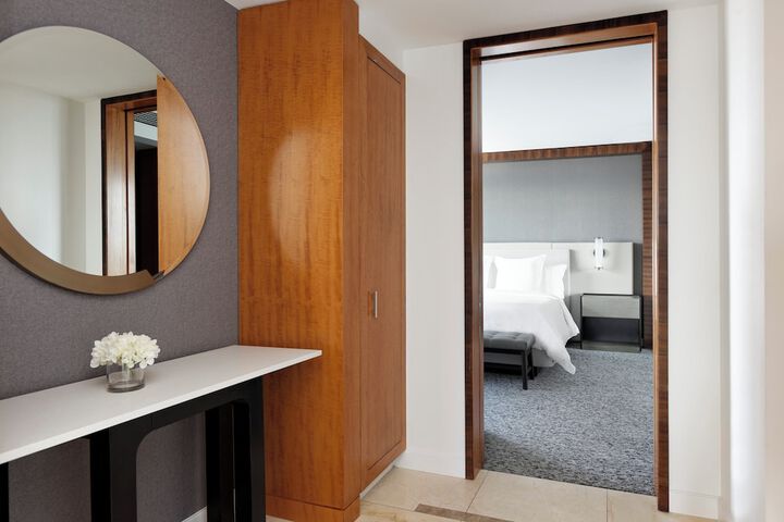 Room 42 of 109
