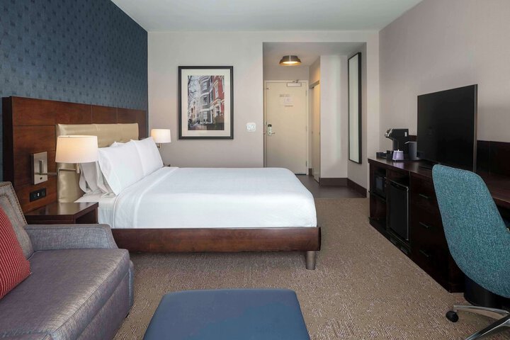 Room 12 of 44