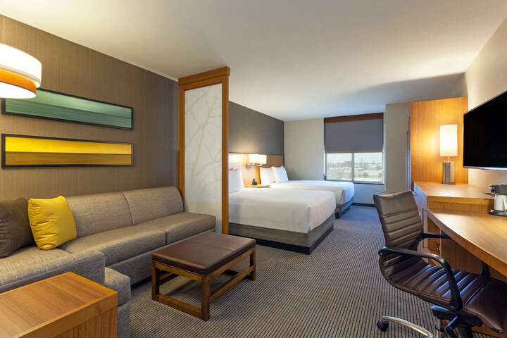 Room 18 of 36