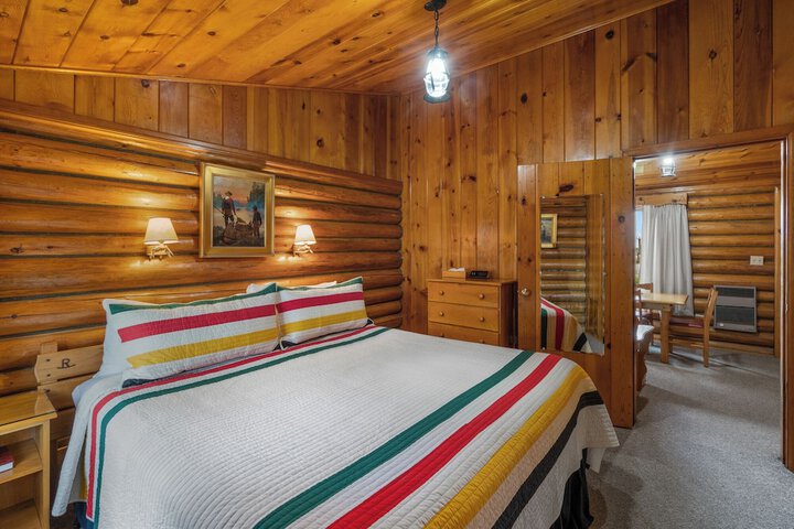 El Western Cabins & Lodges