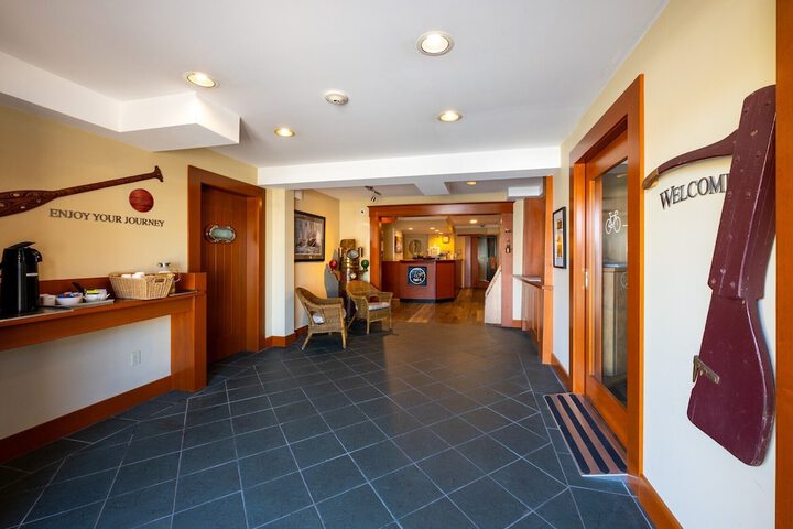 Hotel Interior 5 of 25
