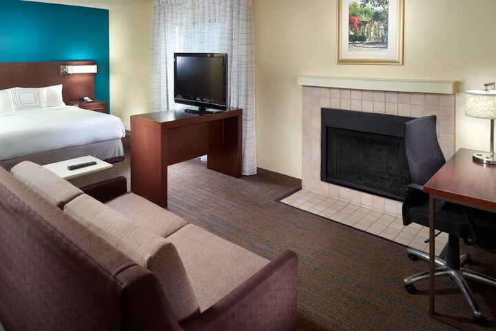 Room 10 of 21