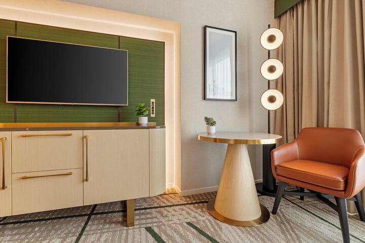 Room 64 of 85