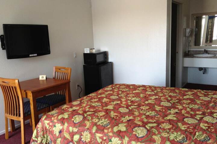 Room 19 of 29