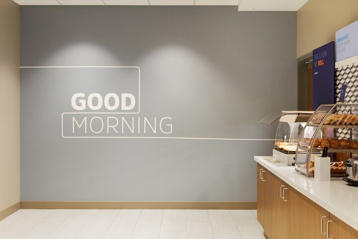 Holiday Inn Express Hotel & Suites Columbus SW-Grove City by IHG