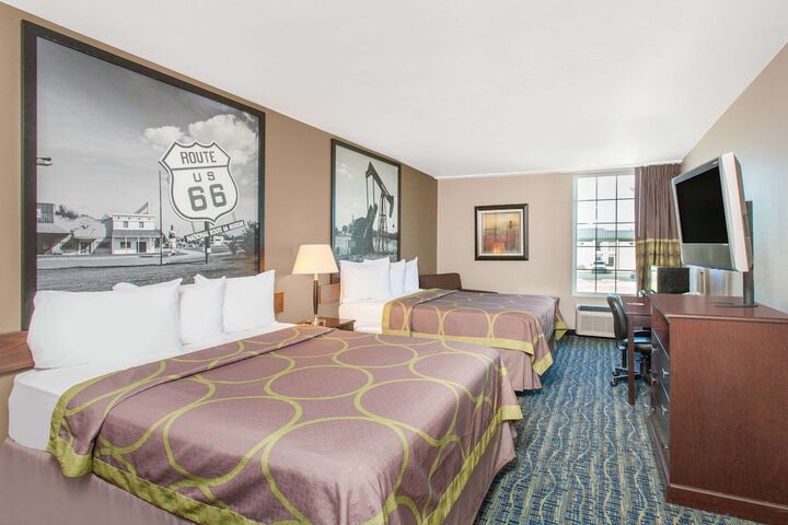 Room 9 of 19