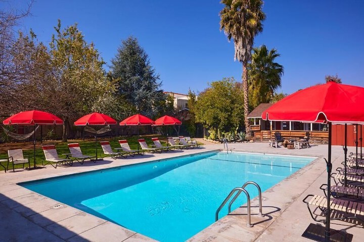 Pool 7 of 46