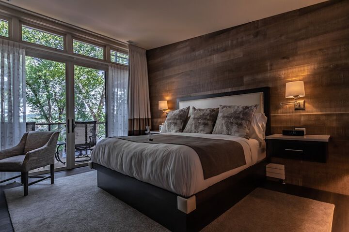 Room 27 of 43