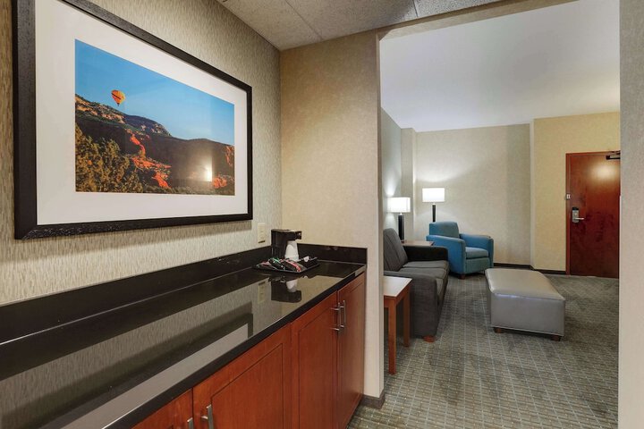 Room 20 of 77