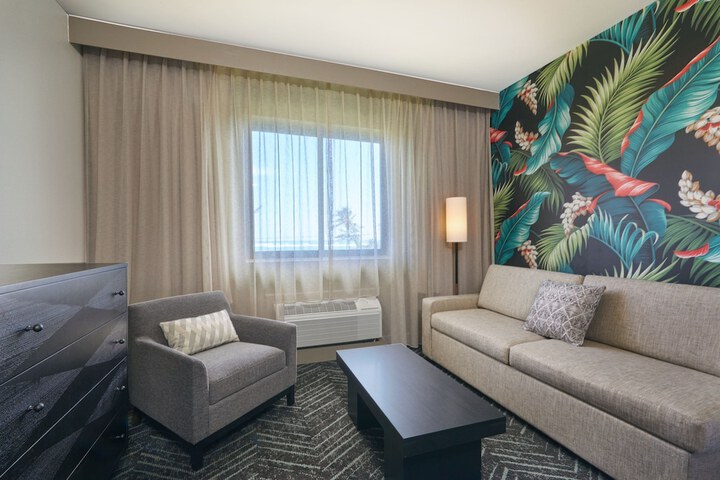 Room 42 of 77