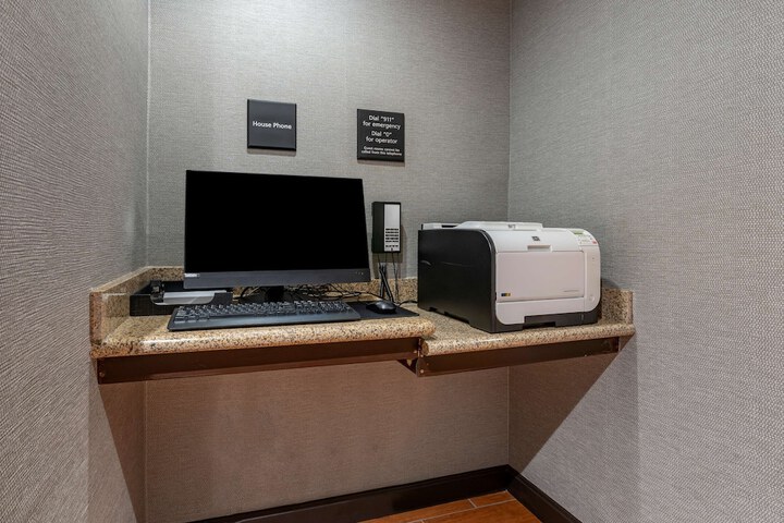 Business Center 42 of 43