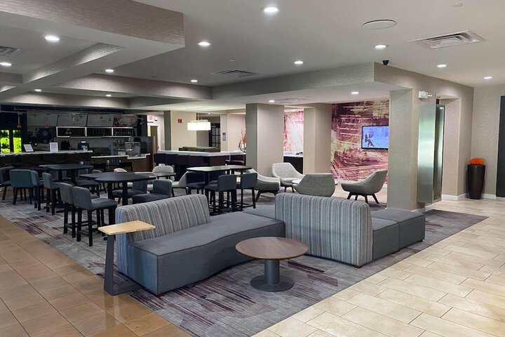 Hotel Interior 18 of 48