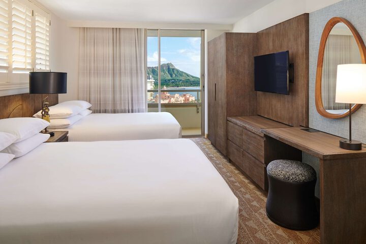Room 34 of 93