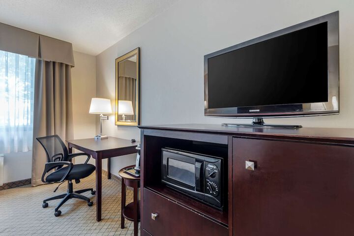 Room 27 of 43