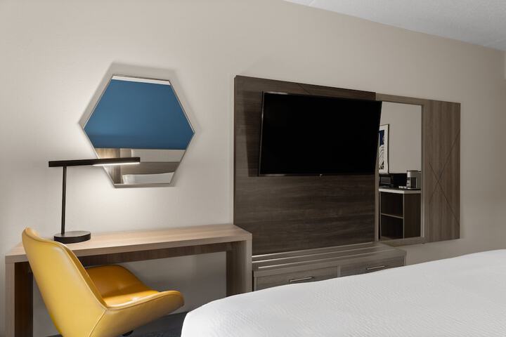 Holiday Inn Express Hotel & Suites Danbury - I-84 by IHG