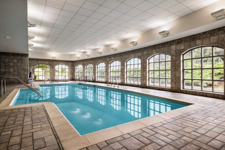 Holiday Inn Express & Suites Hagerstown by IHG